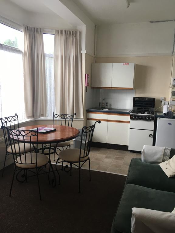 סקגנס Fairview Holiday Flats מראה חיצוני תמונה