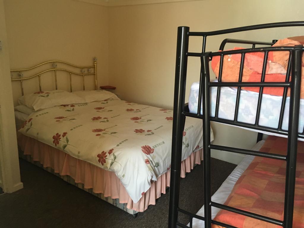 סקגנס Fairview Holiday Flats מראה חיצוני תמונה
